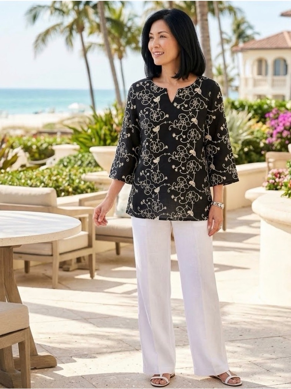 🎈Lauren Michelle Black and White Embroidered Blouse with Flared Sleeves